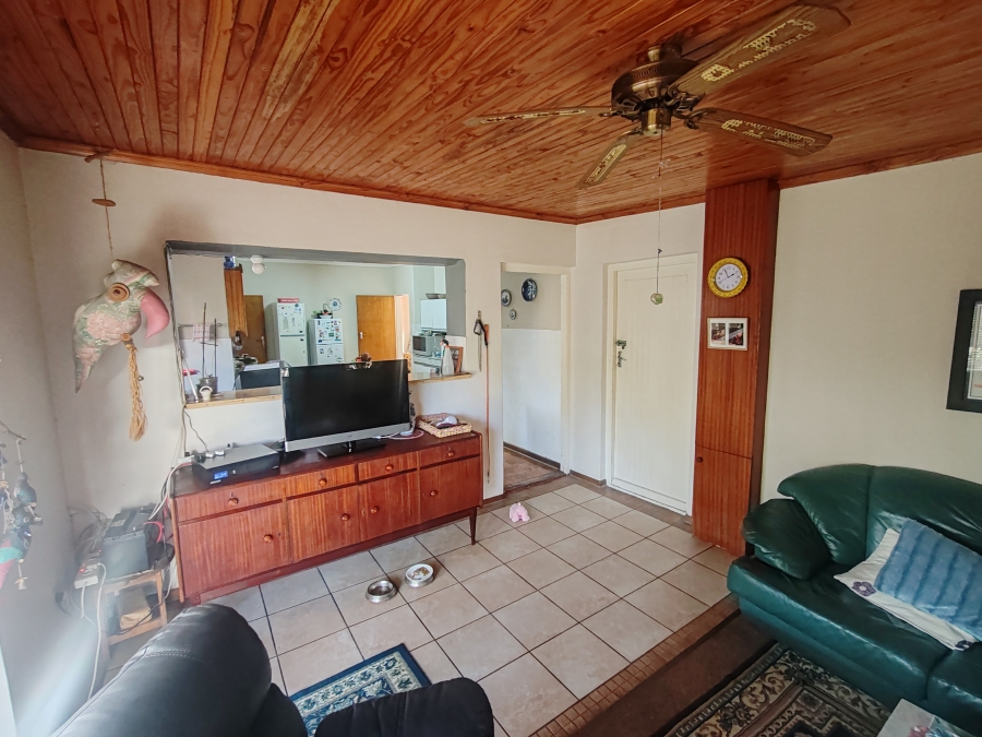 5 Bedroom Property for Sale in Campher Park Eastern Cape